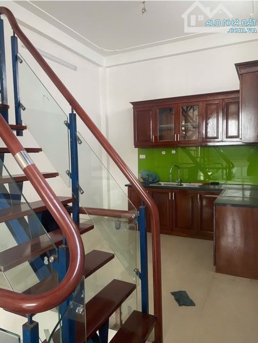 Bán nhà Hồ Tùng Mậu, gần Ô tô tránh, Mặt ngõ rộng thênh thang, 36m2. Giá 8.4 tỷ. - 2