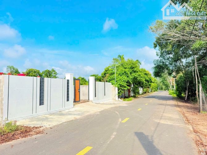 🌈🌈 GẦN 1.000M2 ĐẤT CẠNH BÊN KHU TOÀN NHÀ VƯỜN HOME GARDEN 17 CĂN SIÊU ĐẸP  ✅ DT 987M2 ( - 2