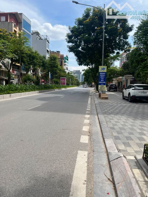 TRUNG TÂM TÂY HỒ AN DƯƠNG VƯƠNG ĐẤT 250m MT 10m GIÁ 48,5 TỶ ĐẤT VUÔNG ĐẸP - 2
