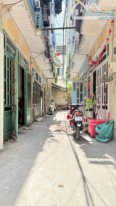 BÁN NHÀ RIÊNG - ĐHT 23 - 25M2 - 3 TẦNG - 3PN - 1,95 TỶ - QUẬN 12 - 3