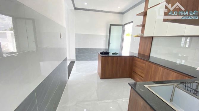 Nhà vườn xã Mỹ Lộc, Cần Giuộc dt 1000m2 2pn 2wc giá 4,5 tỷ - 3