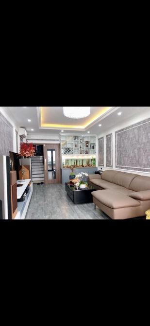 Bán Nhà 6 Tầng Mặt Phố Bùi Ngọc Dương Hai Bà Trưng, DT 72M MT 4.3M Kinh Doanh Giá 30.8Tỷ. - 2