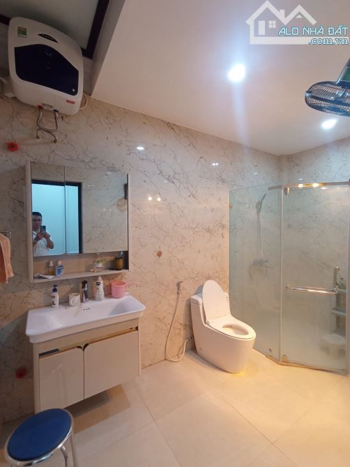 Bân nhà mặt phố VIP Quang Trung, vị trí đẹp, vỉa hè rộng, lý tưởng kinh doanh - 3