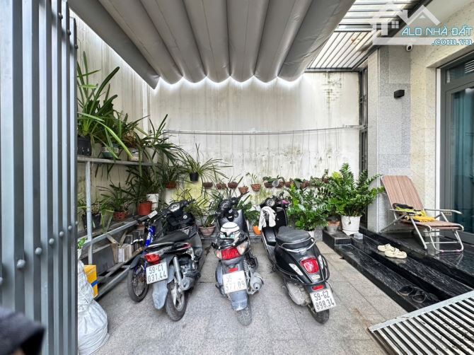 NHÀ BÁN NGAY EMART HẺM XE HƠI 7 CHỖ ✈️THIẾT KẾ 2 TẦNG NHÀ ĐẸP✈️ 4.2X13 - DTCN 58M2 GIÁ 6,7 - 3