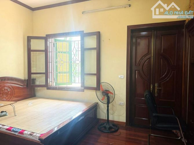 Biệt thự sân vườn Ngọc Hồi 260m 4 tầng mặt tiền 15m  không gian mở ánh sáng giá 28 tỷ. - 3