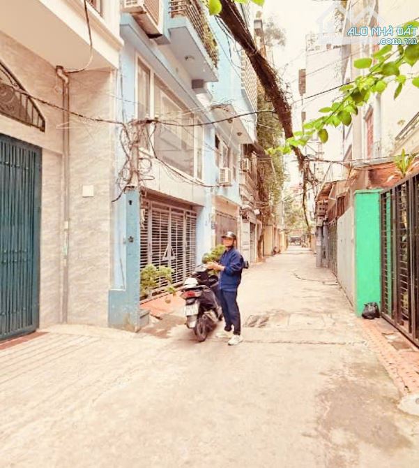 Bán nhà Liễu Giai - Kim Mã - Ba Đình 115m2x8T, ôtô đỗ, dòng tiền hơn 2 tỷ/năm, giá 3x tỷ - 3