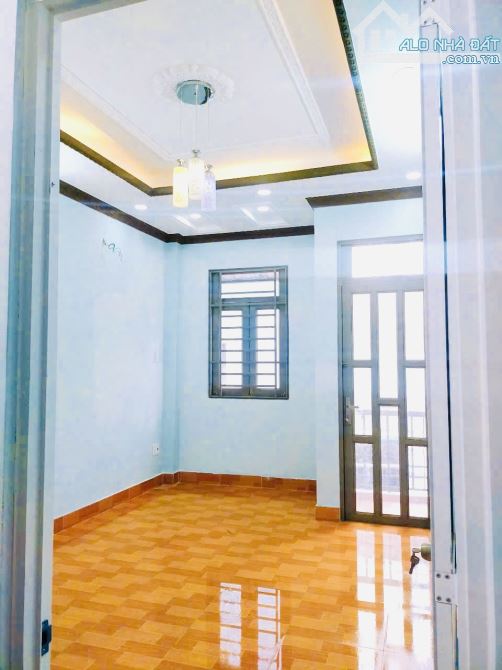 3 LẦU 3 GÁC TỚI NHÀ HẼM RỘNG RÃI THÔNG TỨ TUNG - NỞ HẬU CHÀ BÁ - 3