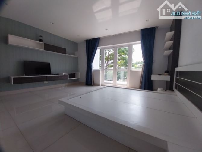 Giảm hơn 1,8 tỷ - Mặt tiền Lê Thị Riêng - ngay UBND Quận - 85m² - Giá 13,5 tỷ - 3