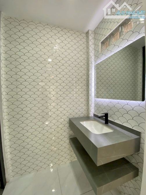 Nhà đẹp Tân Phú – 3PN – 3WC – gần mặt tiền – giá tốt 4.75 tỷ - 3