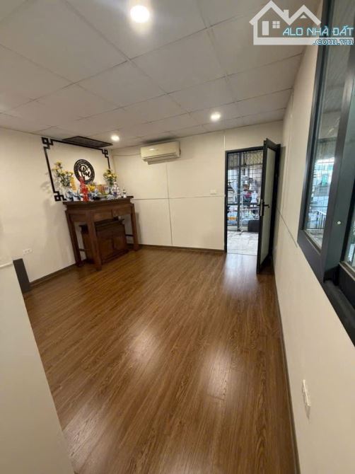 Bán nhà phố Trần Khát Chân 42m2, cách mặt phố vài chục mét, mặt tiền 5.2m, đườn - 3