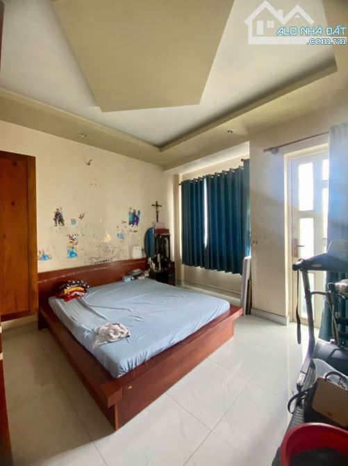 BÁN NHÀ LÊ CẢNH TUÂN – HẺM XE HƠI – TÂN PHÚ-5 TẦNG MỚI ĐẸP-59m2(4*14.6m)- 6.8 TỶ- còn TL - 3