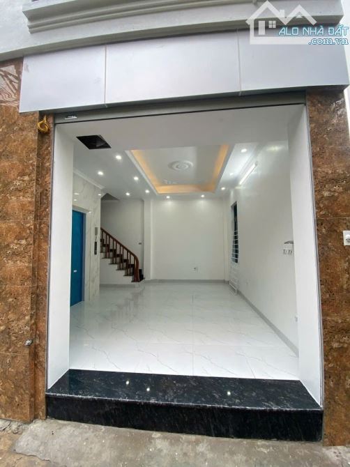 BÁN NHÀ HOÀNG LIÊN - LIÊN MẠC, Ô TÔ ĐỖ CỬA - 30M2, 6 TẦNG, MT 6M, GIÁ 6,6 TỶ - 3