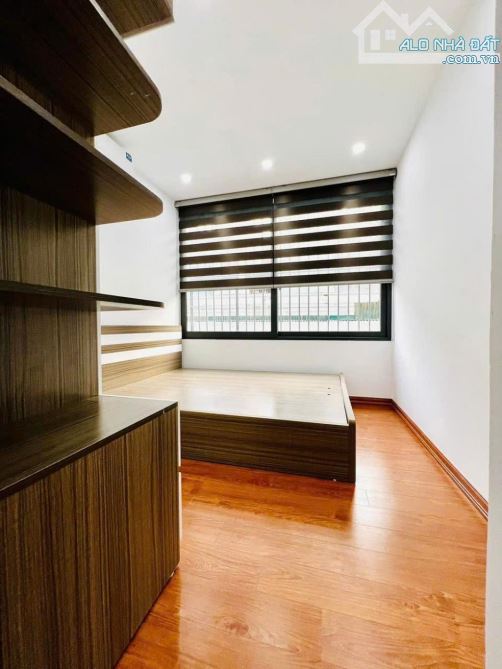 TẬP THỂ PHỐ NGUYỄN LƯƠNG BẰNG 30M - Ô TÔ ĐỖ CHÂN CẦU THANG - 3