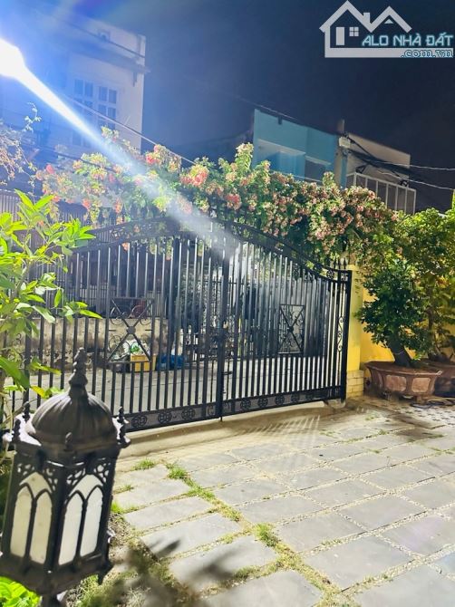 Chủ cần bán gấp cho con du học, biệt thự nhỏ xinh ngay Phạm Văn Đồng, Linh Đông Thủ Đức. - 4
