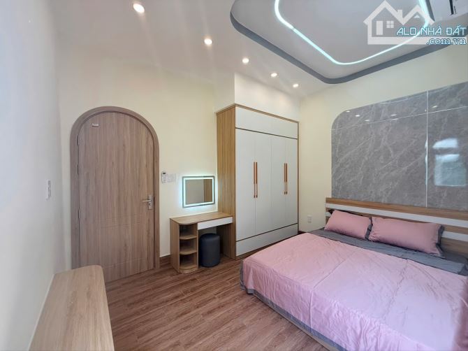 Hẻm Xe Hơi Trước Nhà 8m – 52M2 Vuông A4 – 2 Tầng BTCT – 3PN - Full Nội Thất– Chỉ 7 Tỷ 5TL - 4