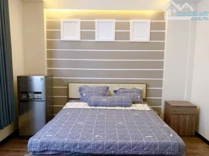Bán nhà đường Nguyễn khoái quận 4 - 4
