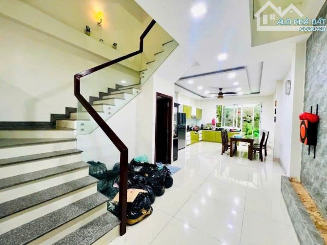Bán nhà hẻm 7m Khuông Việt Tân Phú 4.4x22m đúc 2 lầu giá 10.8 tỷ TL (cách Hòa Bình 500m) - 6