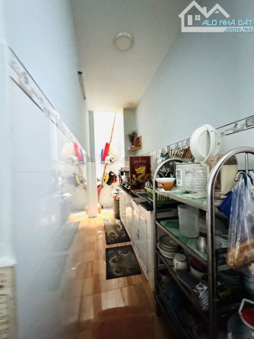 3 LẦU 3 GÁC TỚI NHÀ HẼM RỘNG RÃI THÔNG TỨ TUNG - NỞ HẬU CHÀ BÁ - 4