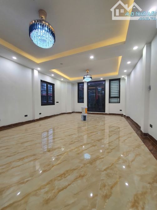 BÁN NHÀ VŨ TÔNG PHAN – 7 TẦNG THANG MÁY – Ô TÔ TRÁNH – MẶT TIỀN RỘNG –KINH DOANH-GIÁ 16 TỶ - 4
