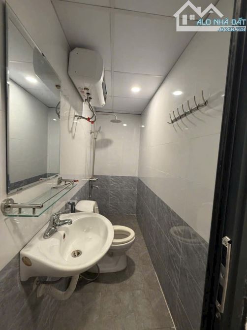 Bán nhà phố Trần Khát Chân 42m2, cách mặt phố vài chục mét, mặt tiền 5.2m, đườn - 4