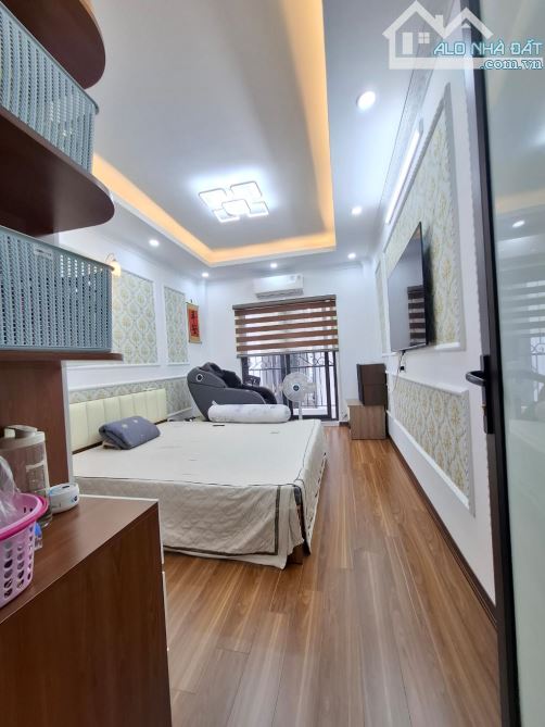 🔥 BÁN NHÀ 5 TẦNG Vương Thừa Vũ – 45M² – Ở NGAY – GIÁ CHỈ 8 TỶ - 4