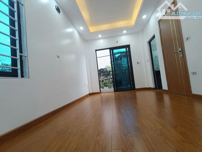 BÁN NHÀ HOÀNG LIÊN - LIÊN MẠC, Ô TÔ ĐỖ CỬA - 30M2, 6 TẦNG, MT 6M, GIÁ 6,6 TỶ - 4