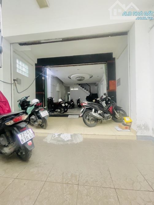 CHDV 4 Tầng 12 Phòng Ngay BV Ung Bướu, Oto Đỗ Cửa, Giá Chỉ 120Tr/m2 - 4