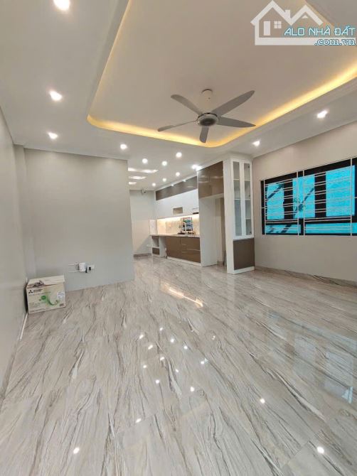 Bán nhà Trần Khát Chân DT 56m2 6 Tầng thang máy - Oto ngủ trong nhà Giá nét 14,8 tỷ có đàm - 4