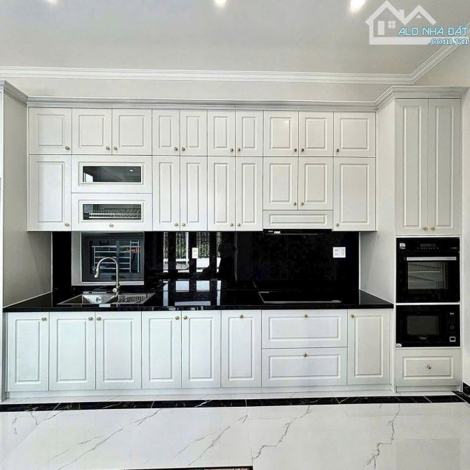 BÁN NHÀ 2 TẦNG FULL NỘI THẤT KIỆT OTO ĐÀO TẤN Giá rẻ chỉ 2,6xx Tỷ - 4
