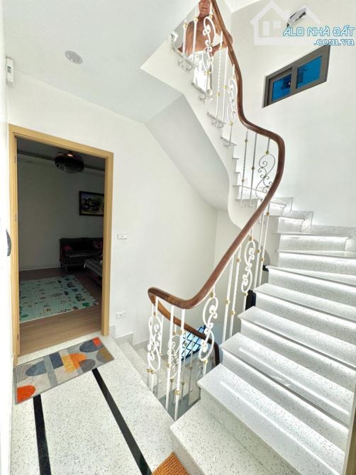 Bán nhà Minh Khai 49m² nở hậu – full nội thất tiền tỷ – nhà mới đẹp long lanh – giá 9.1 tỷ - 5