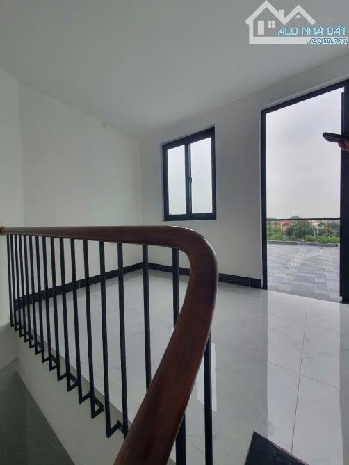 Bán nhà Liên Mạc, 31m2 5 tầng nhà mới, ngõ thoáng,sạch sẽ, dân trí cao giá 4,2 tỷ - 5
