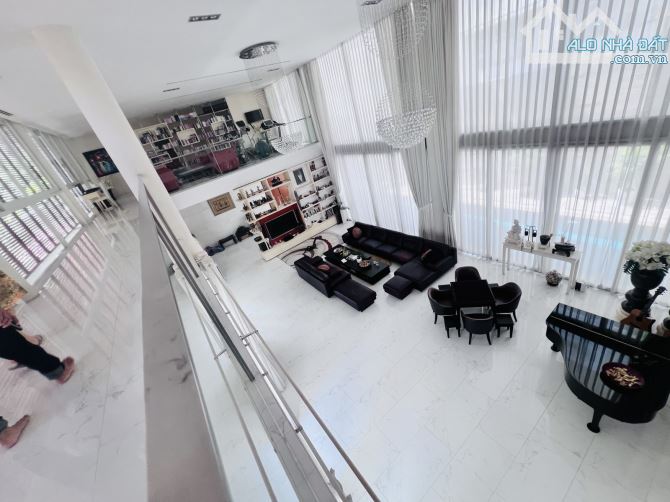 Bán Biệt thự khu Hoàng Việt -Út Tich 750m2 5 TẦNG 9 PN  136 tỷ - 5