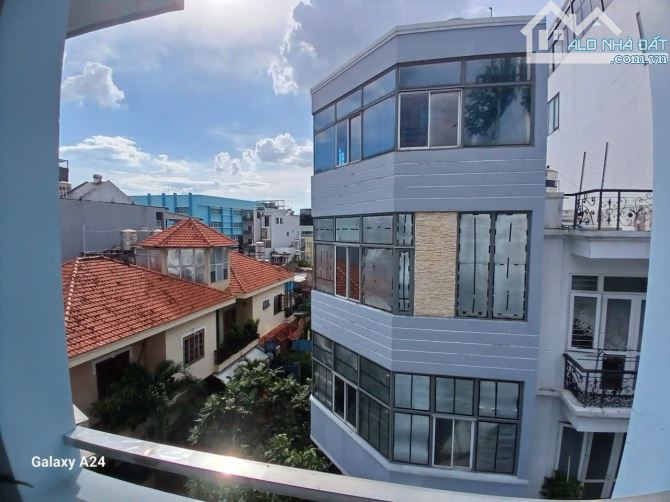 Nhà bán: đường Bàu Cát . Q Tân Bình. DTSD 122m2. 2  tầng. Giá 13,5 tỷ - 5