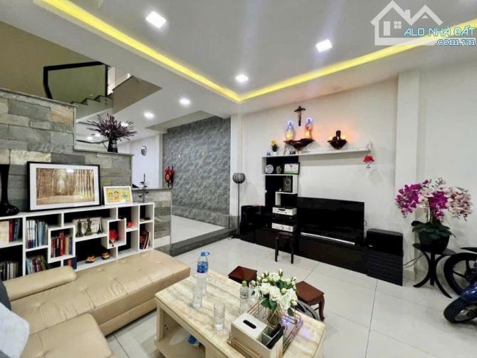 Bán nhà hẻm 7m Khuông Việt Tân Phú 4.4x22m đúc 2 lầu giá 10.8 tỷ TL (cách Hòa Bình 500m) - 7