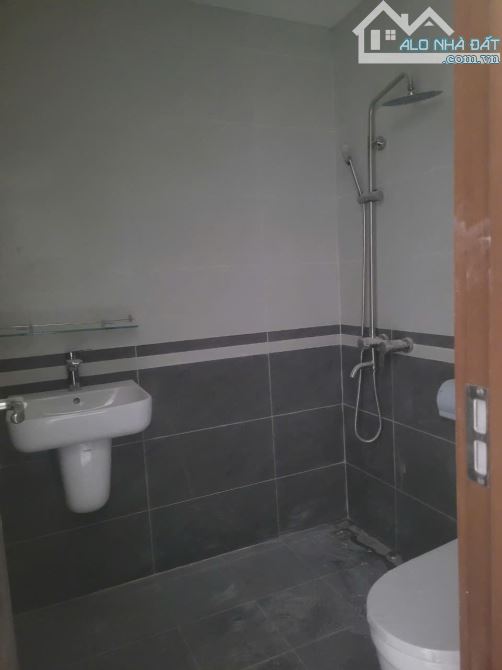 BÁN CCMN MỄ TRÌ NAM TỪ LIÊM 150m 47.5TỶ 9 TẦNG MT 9.2m. DÒNG TIỀN 200TR/THÁNG - 5