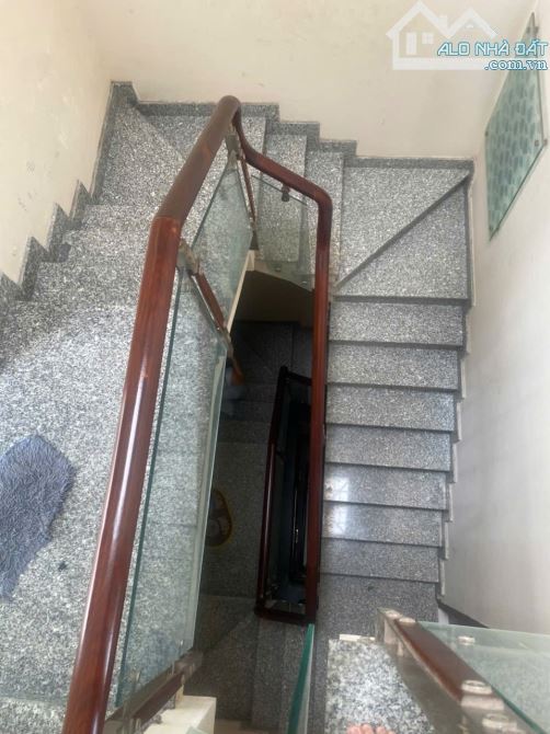 BÁN NHÀ LÊ CẢNH TUÂN – HẺM XE HƠI – TÂN PHÚ-5 TẦNG MỚI ĐẸP-59m2(4*14.6m)- 6.8 TỶ- còn TL - 5