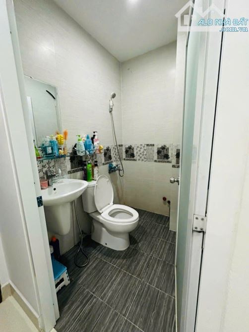 VIP NHẤT 20 THƯỚC - LÔ NHÌ HOÀNG DIỆU VỊ TRÍ ĐẸP KINH DOANH BUÔN BÁN TỐT ĐƯỜNG 10 MÉT XE T - 5