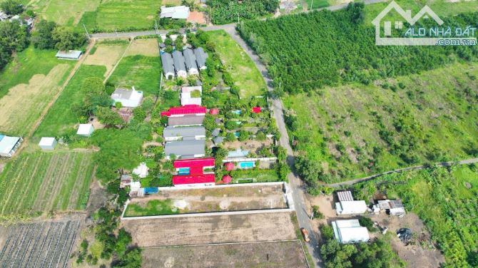 🌈🌈 GẦN 1.000M2 ĐẤT CẠNH BÊN KHU TOÀN NHÀ VƯỜN HOME GARDEN 17 CĂN SIÊU ĐẸP  ✅ DT 987M2 ( - 5
