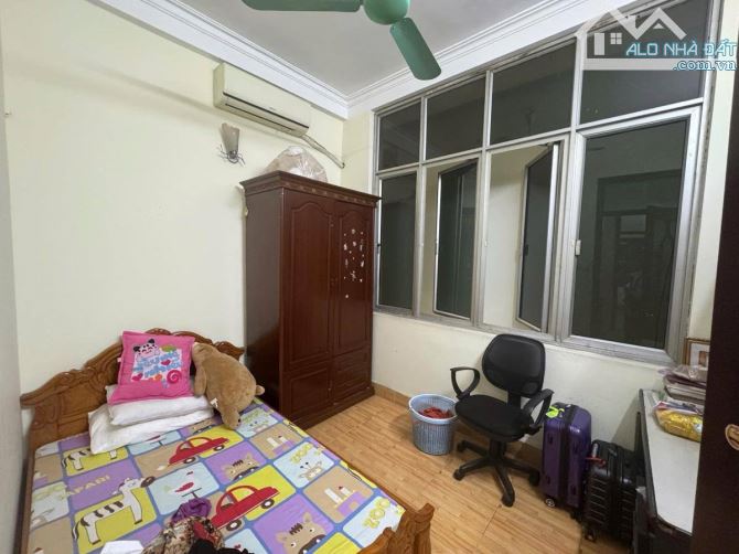 Chính chủ bán nhà dân xây 5 tầng, 42m, ô tô ngủ trong nhà, Nguyễn Chí Thanh, Đống Đa - 6