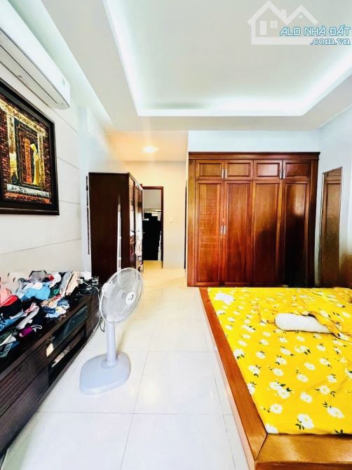 Chỉ 20 Tỷ-Sở Hữu Ngay Nhà 1 Trệt 3 Lầu 128m2(8mx16m) Đường Số 9,An Khánh,Quận 2 - 6