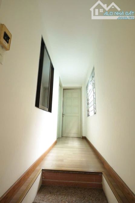 VIP Trương Định - Phường 6 - Q3 - Kề Q1 - Nhà 5T - DT 70m2(MT 4m) - 6