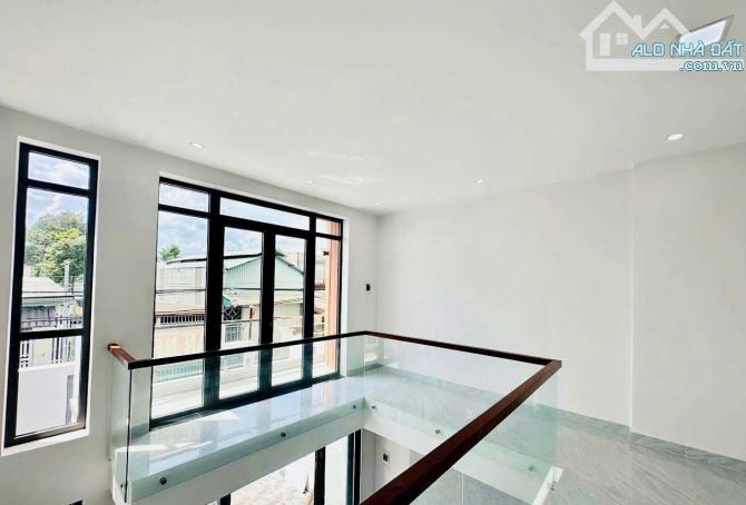Bán Nhà 1 Trệt 1 Lầu, 1 Sẹt 100m Đường Đồng Khởi, Sau Lưng Cây Xăng 26 Và Chợ 26 - 6