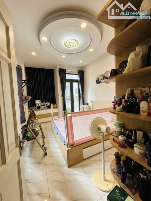 6 tỷ Nhà Đẹp 4 Tầng DT 50m Huỳnh Tấn Phát.P.Phú Thuận,Quận 7 - 6