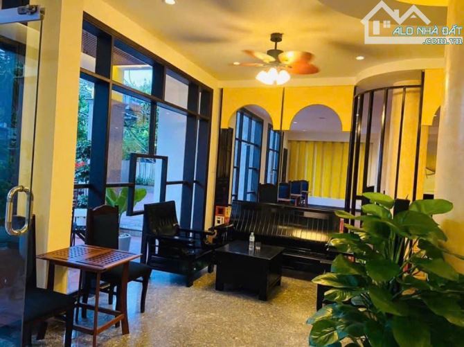 CHUYỂN NHƯỢNG GẤP KHÁCH SẠN 5 TẦNG - 36 PHÒNG - GẦN BIỂN CỬA ĐẠI HỘI AN - VỊ TRÍ VÀNG - DO - 6