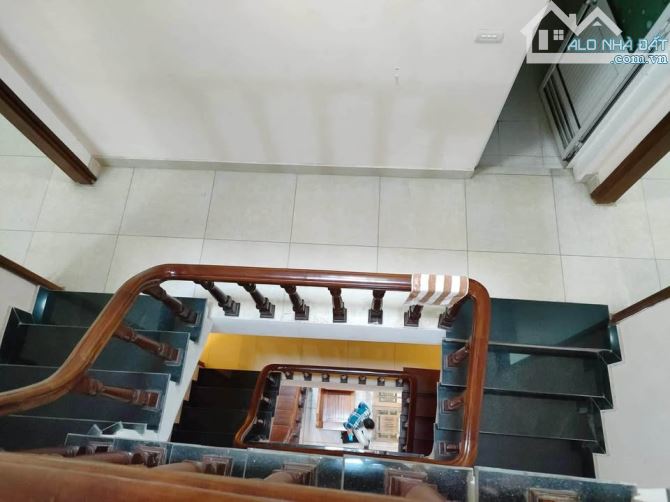Bán Nhà Liền kề KĐT Xa La Hà Đông DT 50m2 5 Tầng MT4.2m Giá 14.8 tỷ - 7