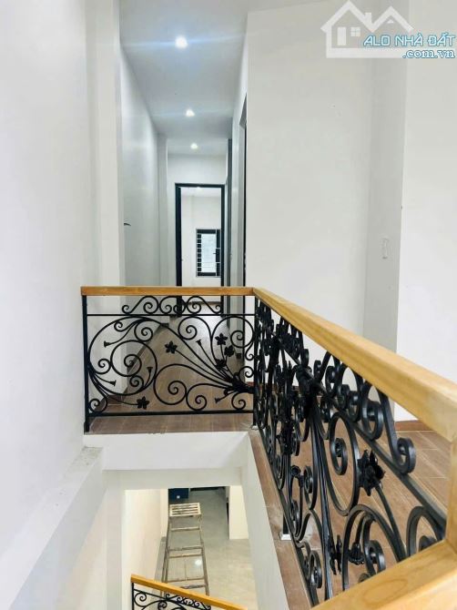 BÁN NHÀ 2 TẦNG FULL NỘI THẤT KIỆT OTO ĐÀO TẤN Giá rẻ chỉ 2,6xx Tỷ - 7