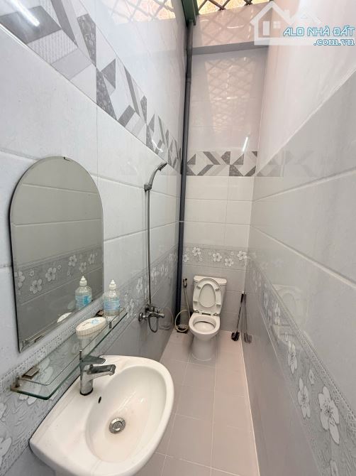 Nhà Khu Tên Lửa 4x16 , 3 Tấm Rưỡi, 4 Phòng Ngủ chỉ 9.3 tỷ - 8