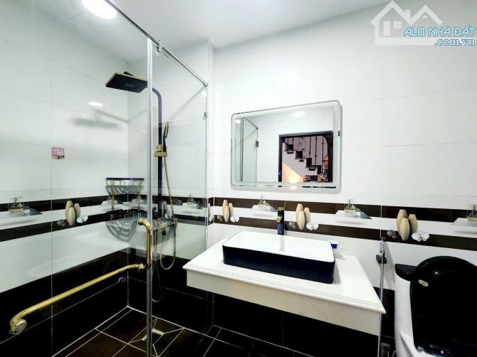 Bán nhà Phương Mai - Đống Đa 45m2, ô tô đỗ cửa, gần nhà có sân rộng để - 9
