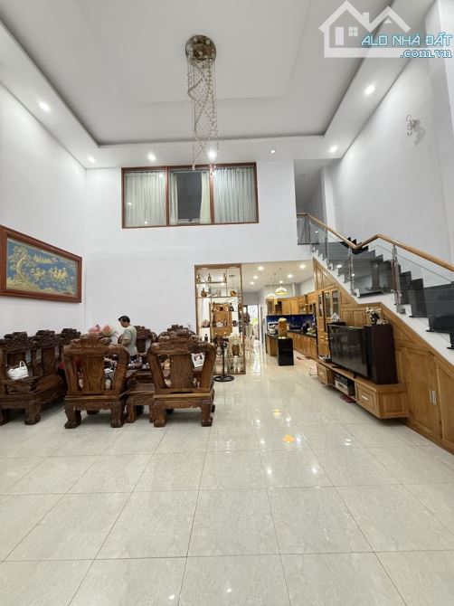 HẺM XE HƠI KHU BÀU CÁT, TÂN BÌNH, 301M2 CÓ KC Ở NGAY. GIẢM 550TR CHỈ CÒN 38.5T TL