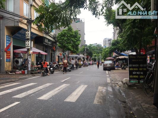 Xuân Đỉnh - Mặt ngõ thông - Kinh doanh - 5 t - Mt 3.8m -  12 .x tỷ ( thương lượng mạnh)
